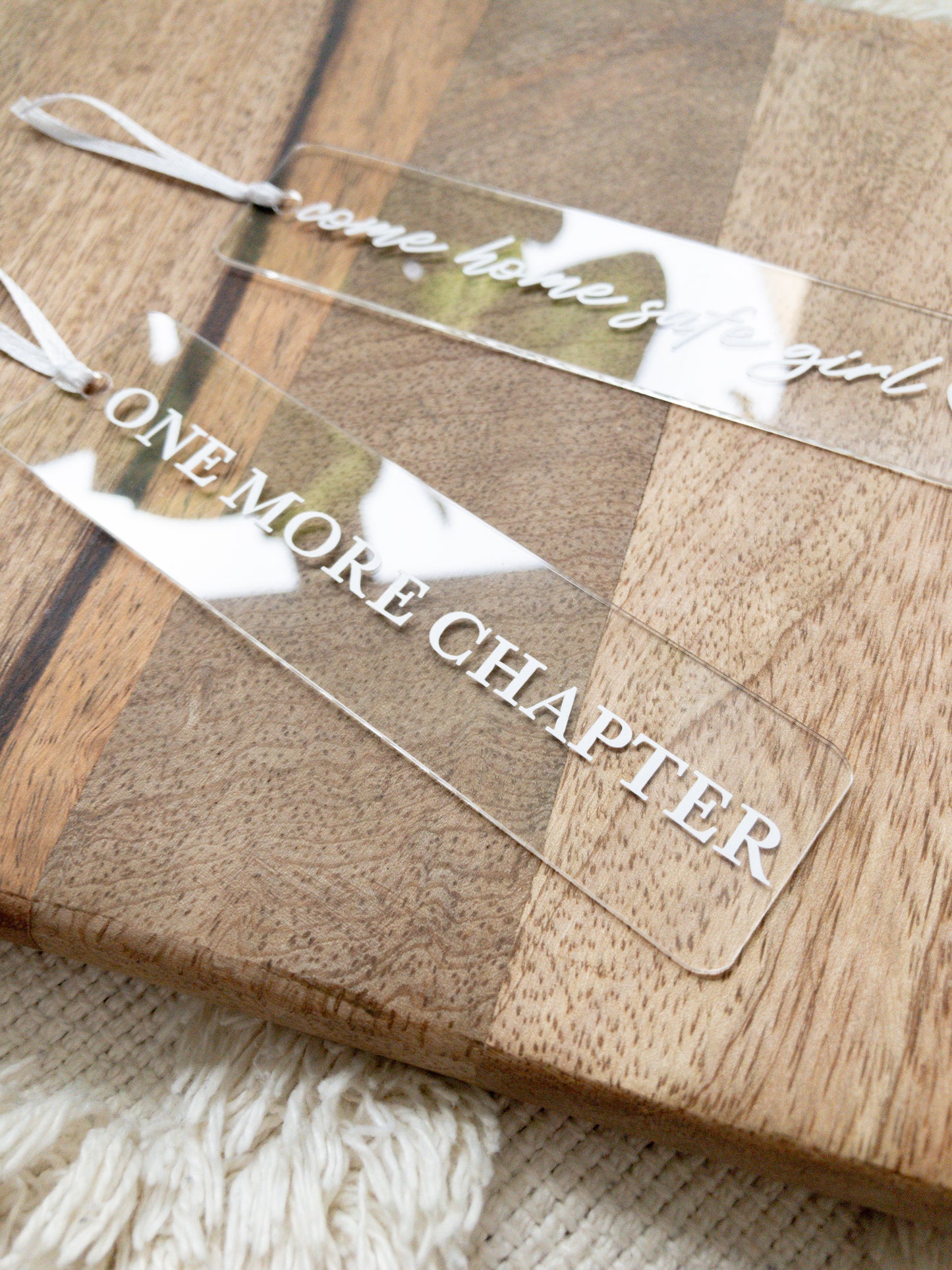 Kleines Lesezeichen aus Acrylglas | 12 x 3 cm klein | personalisiert